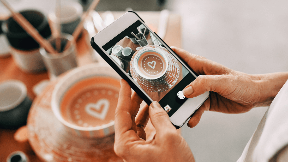 SocialMedia: YT, IG, TikTok